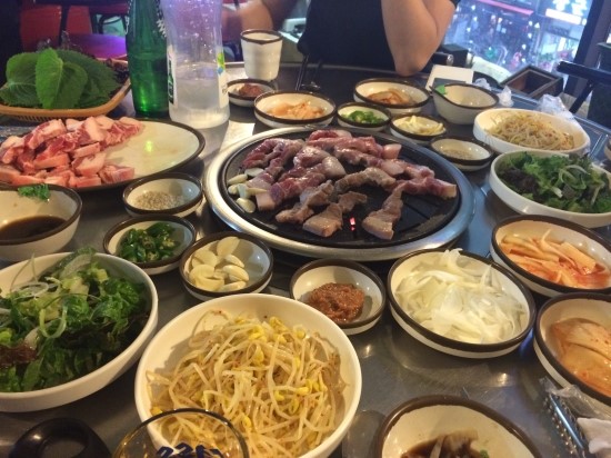 불타는도야지 이미지