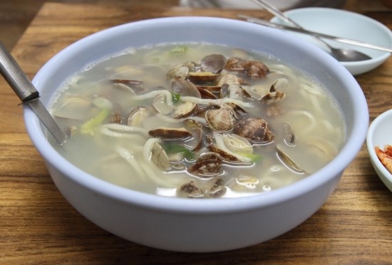 이가바지락칼국수 이미지