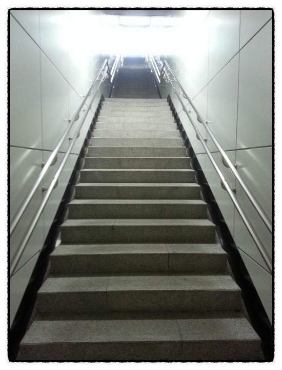 지하철집 이미지