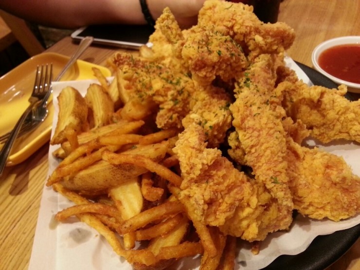 깐부치킨 이미지
