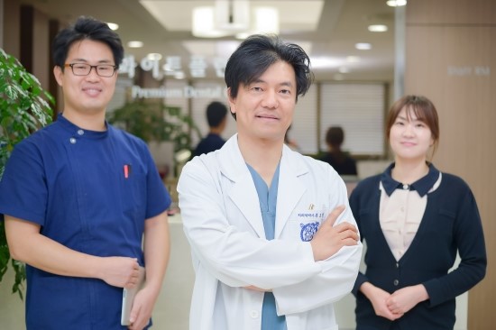 화이트플란트치과의원 이미지