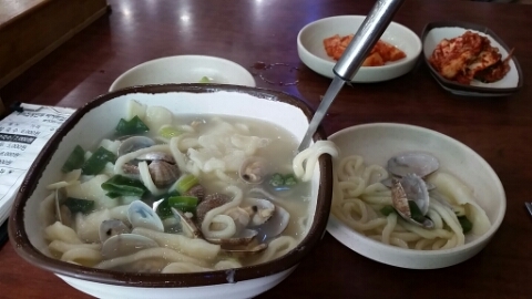 우리집왕만두바지락칼국수 이미지