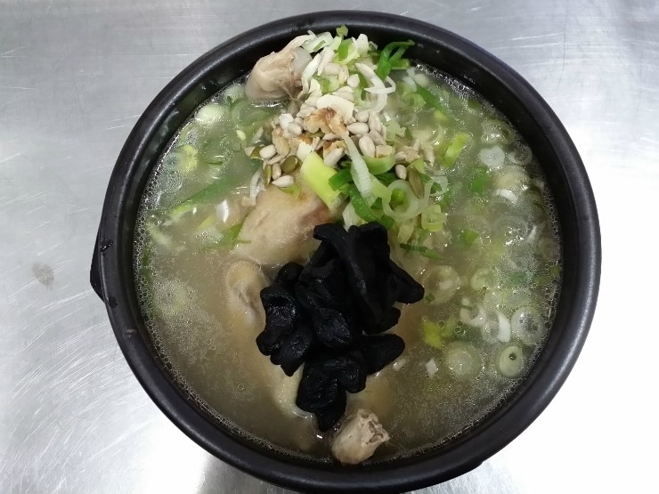 백악산 삼계탕 이미지