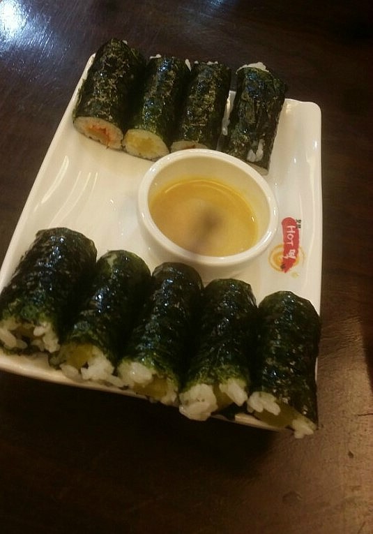 원조한입쏘옥김밥 이미지