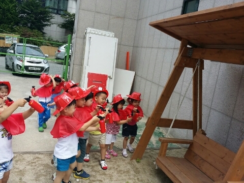 찬우물놀이터 이미지
