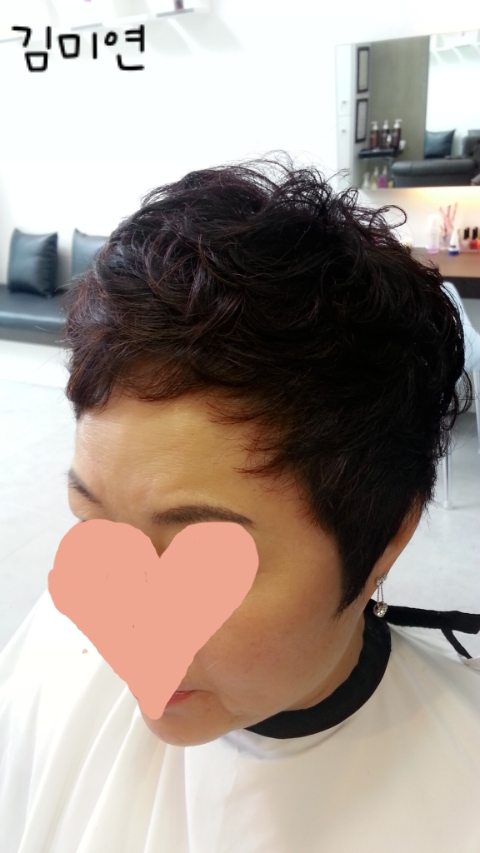 김싸롱 이미지