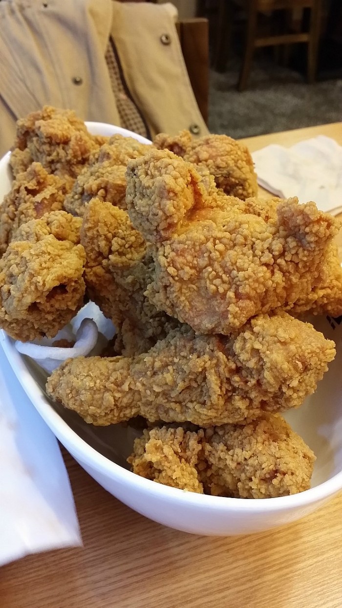 쌀통닭 이미지
