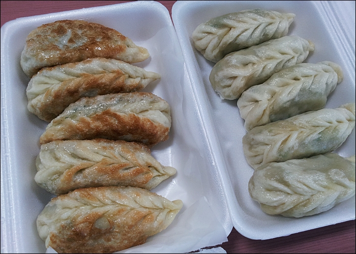 후야네손만두 이미지