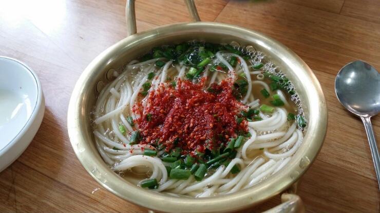 멸치국수 이미지
