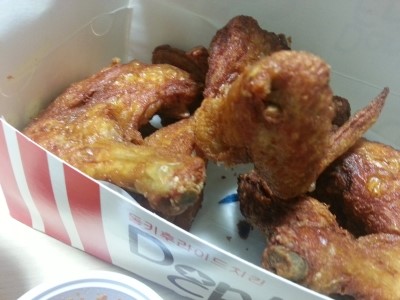 동큐치킨 이미지