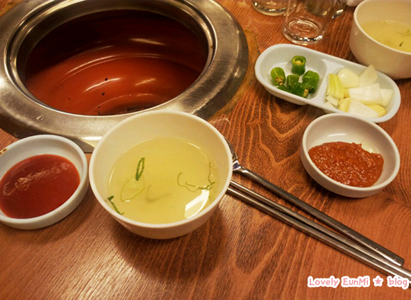 숯불꼼장어구이 이미지