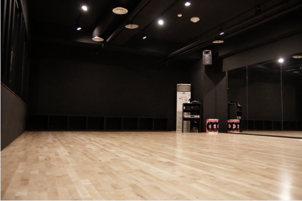 스텝업댄스스튜디오 이미지