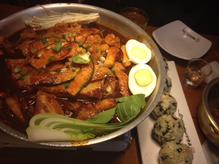황금닭 이미지