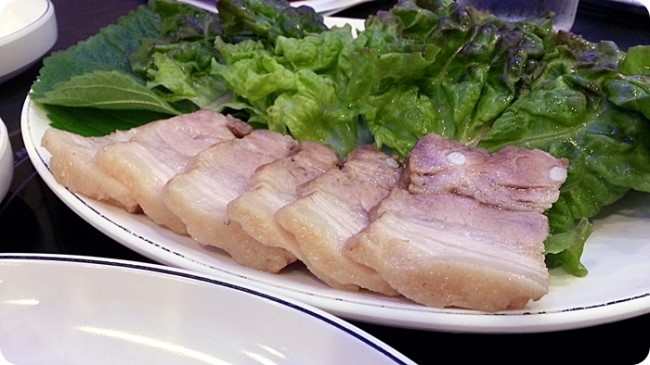 보쌈정식과칼국수 이미지