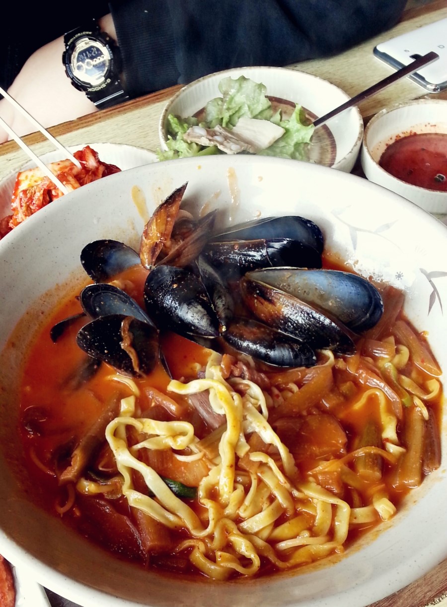 밀사랑칼국수 이미지