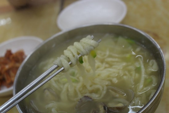 사랑방손칼국수 이미지