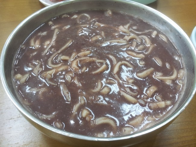 팥칼국수 이미지