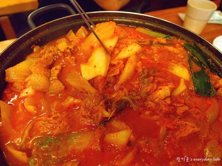 한돈통돼지두루치기 이미지