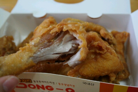 동큐치킨 이미지