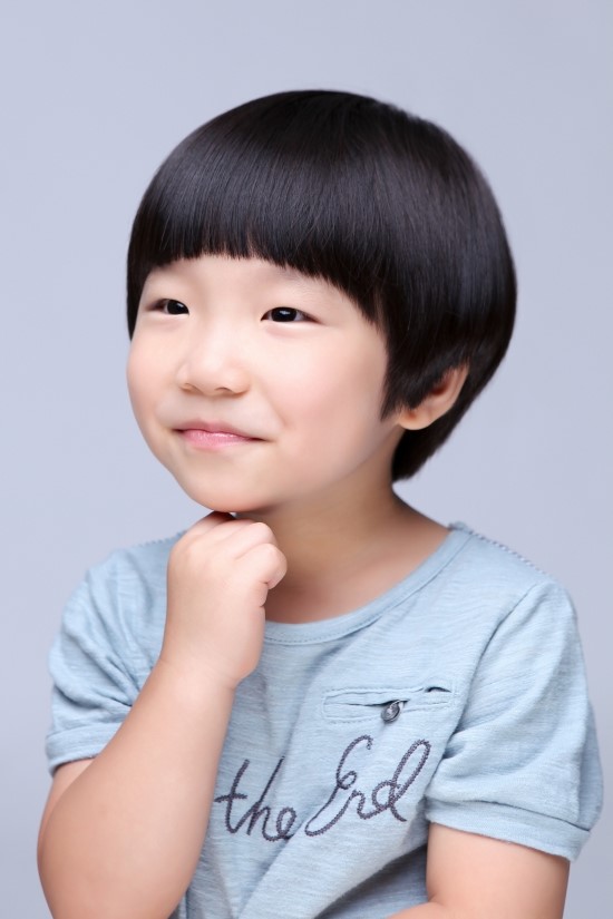 민찬 이미지