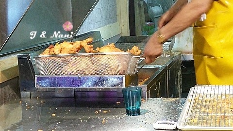 새벽닭옛날통닭 이미지