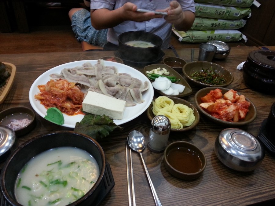 수육이랑 밥이랑 이미지