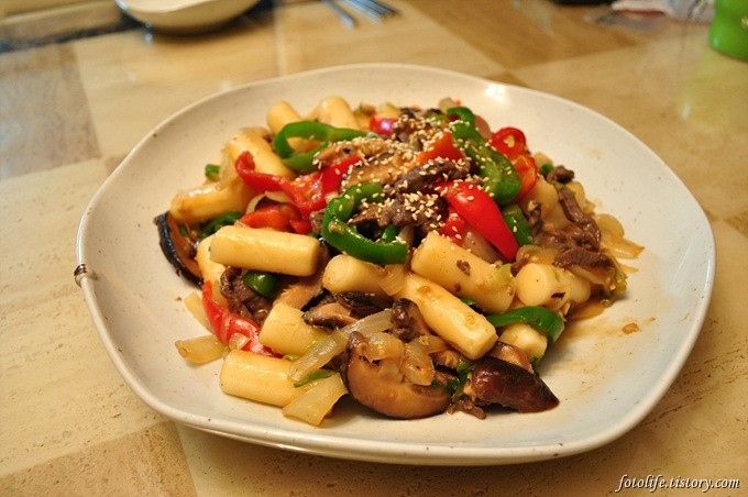 홍떡볶이 이미지