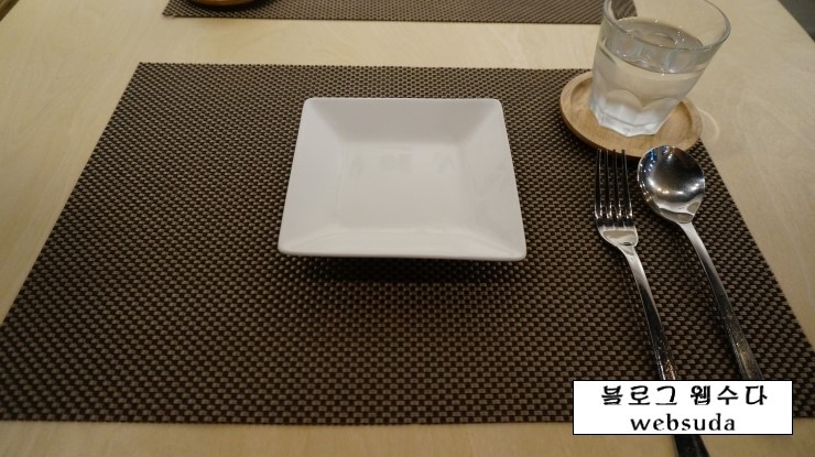 친절한 남사장 이미지