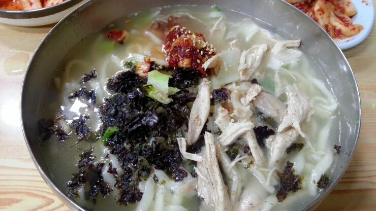 닭치고칼국수 이미지