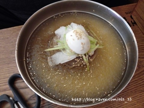 육쌈냉면 이미지
