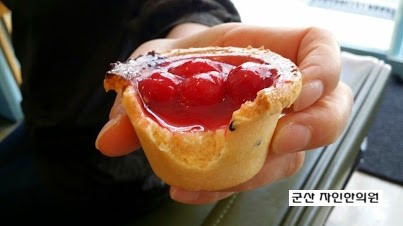 빵곰언니와호두파이공장 이미지