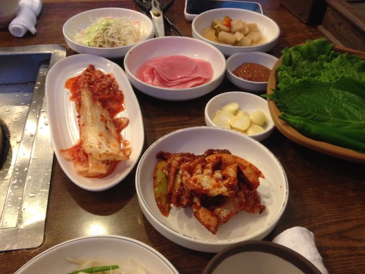 포도원흑돼지 이미지