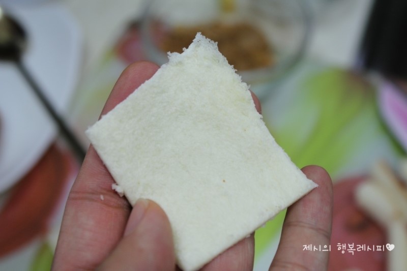 한입식빵 이미지