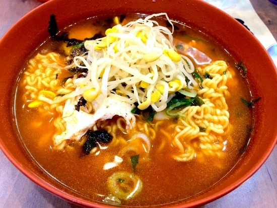 틈새라면 이미지