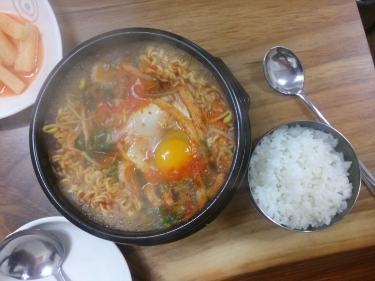 완산골콩나물라면 이미지