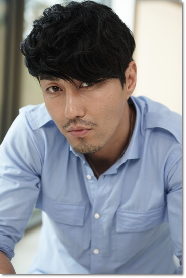 아이노아남성 이미지