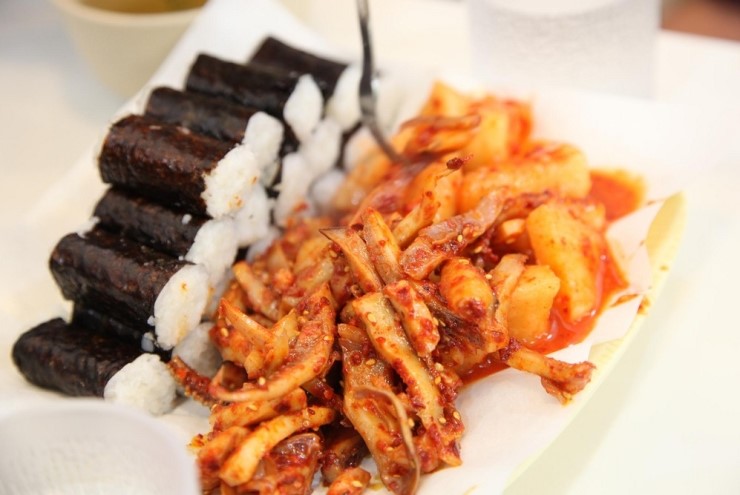 송송김밥 이미지
