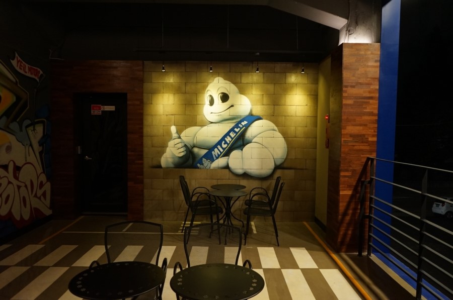 예일모터스카페 이미지