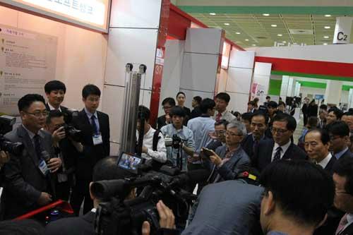 엑스포크레인 이미지