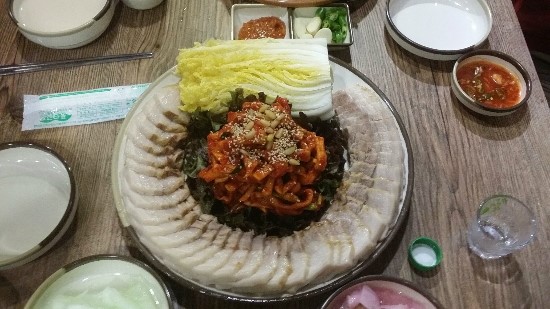 쌍둥이족발 이미지
