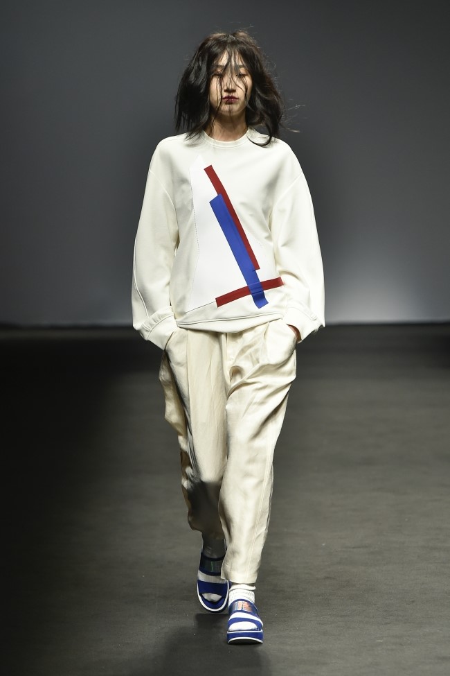 GROUNDWAVE 이미지