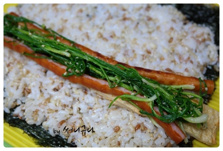 둘둘말은김밥 이미지