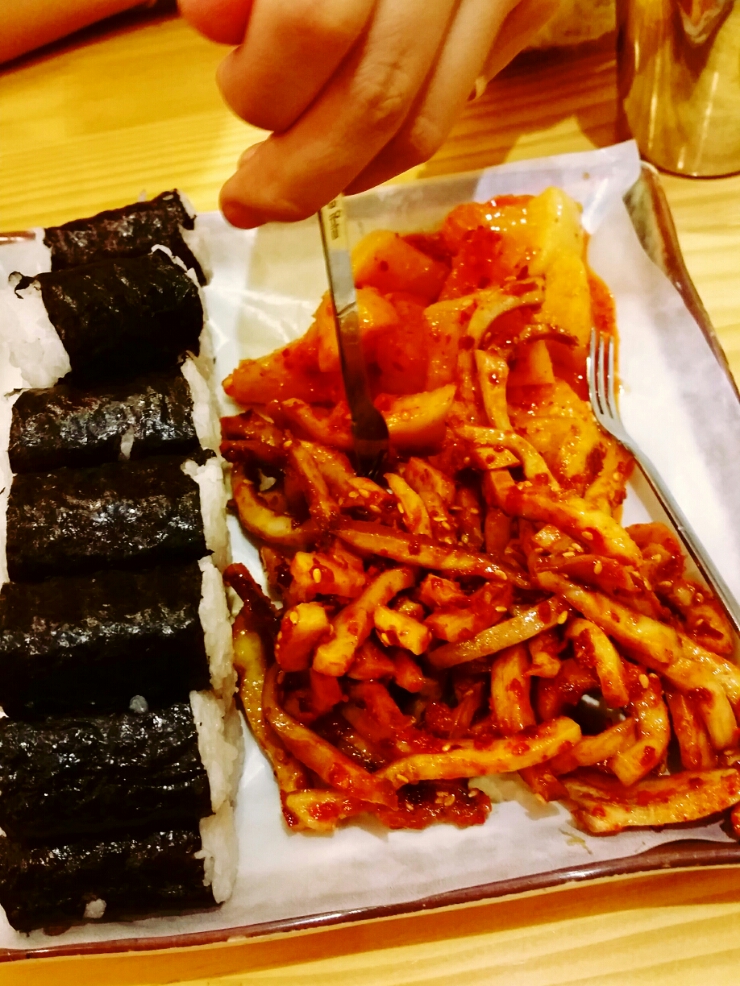 신촌충무김밥 이미지