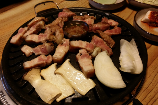 장수흙돼지 이미지
