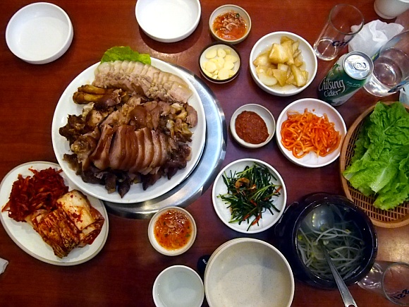 사또통족발 이미지