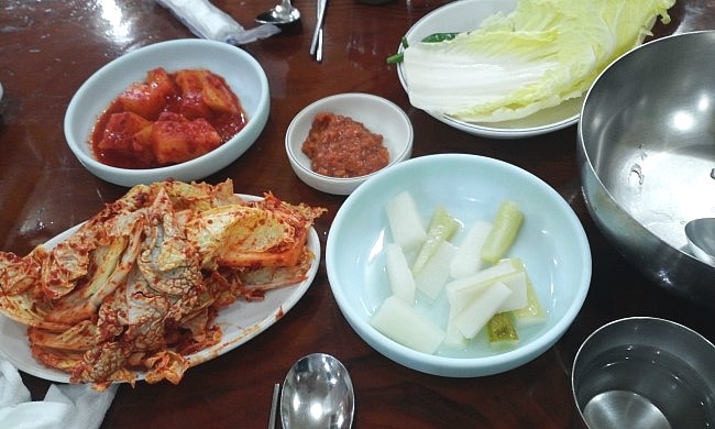 원조촌돼지 이미지
