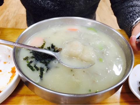 웅이칼국수 이미지