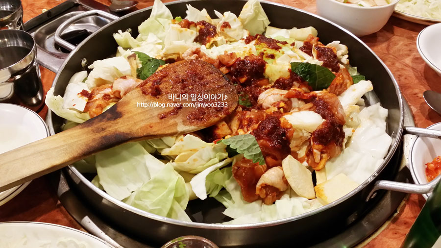 춤추는 닭갈비 이미지