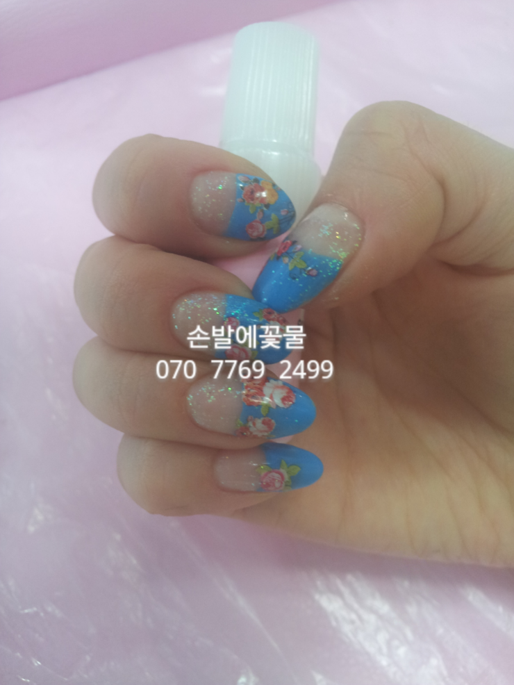 손발에꽃물 이미지