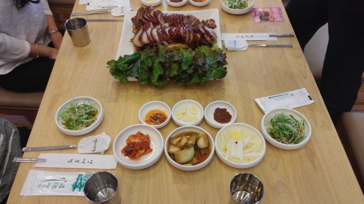 이런날엔족발 이미지